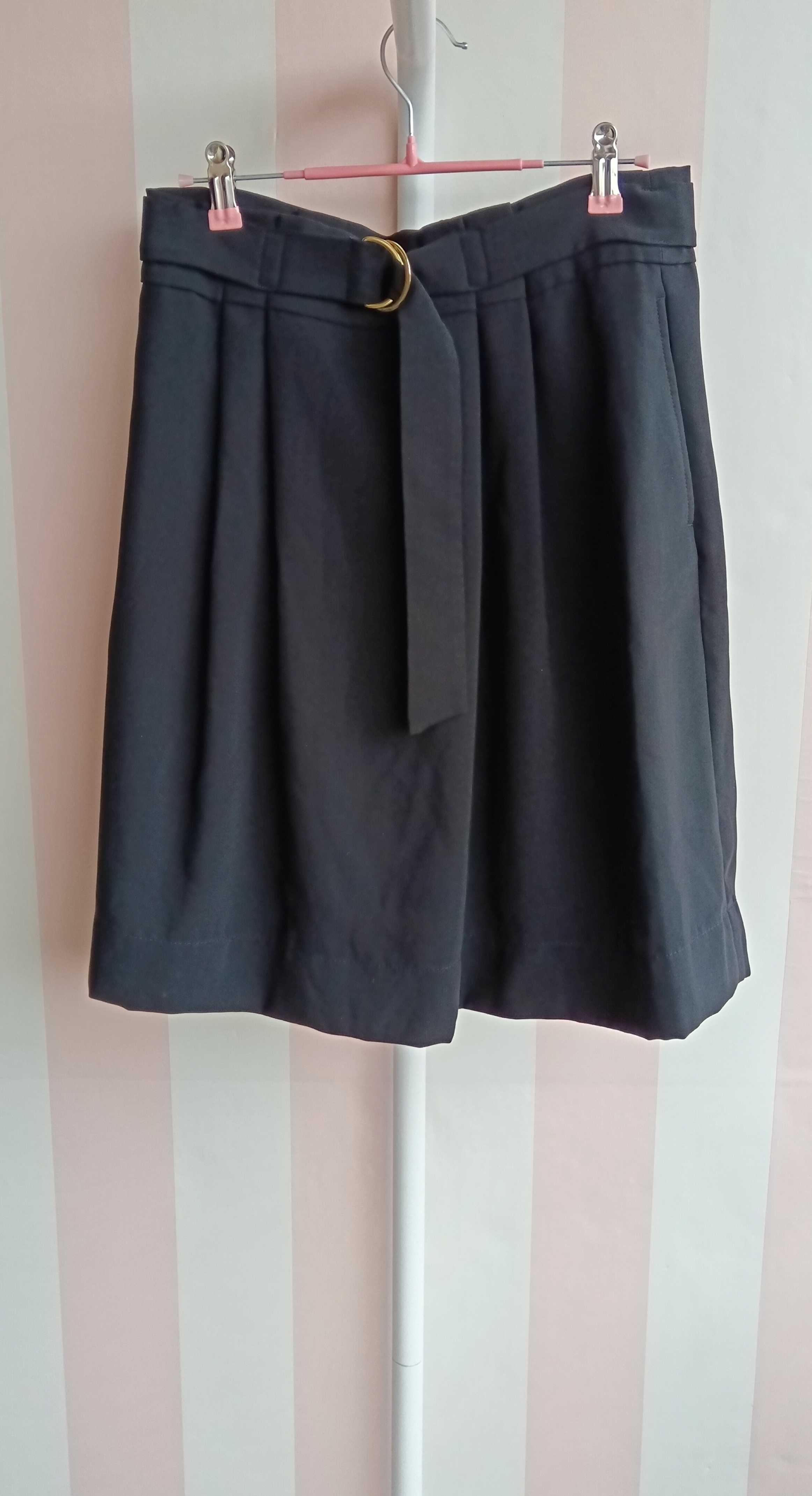 Il taxi condiviso con gli amici all’alba