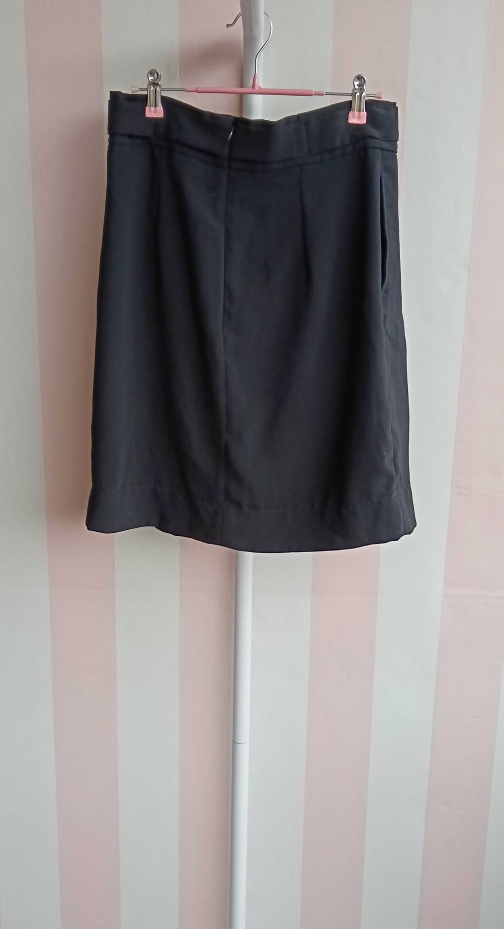 Il taxi condiviso con gli amici all’alba