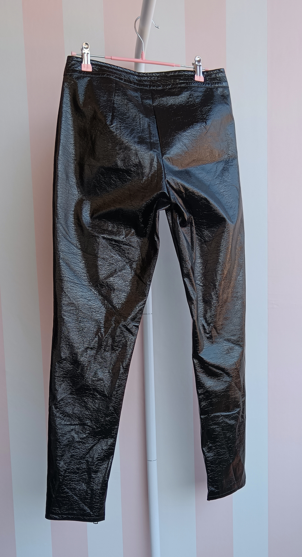 Quei suoi vecchi messaggi conservati con nostalgia